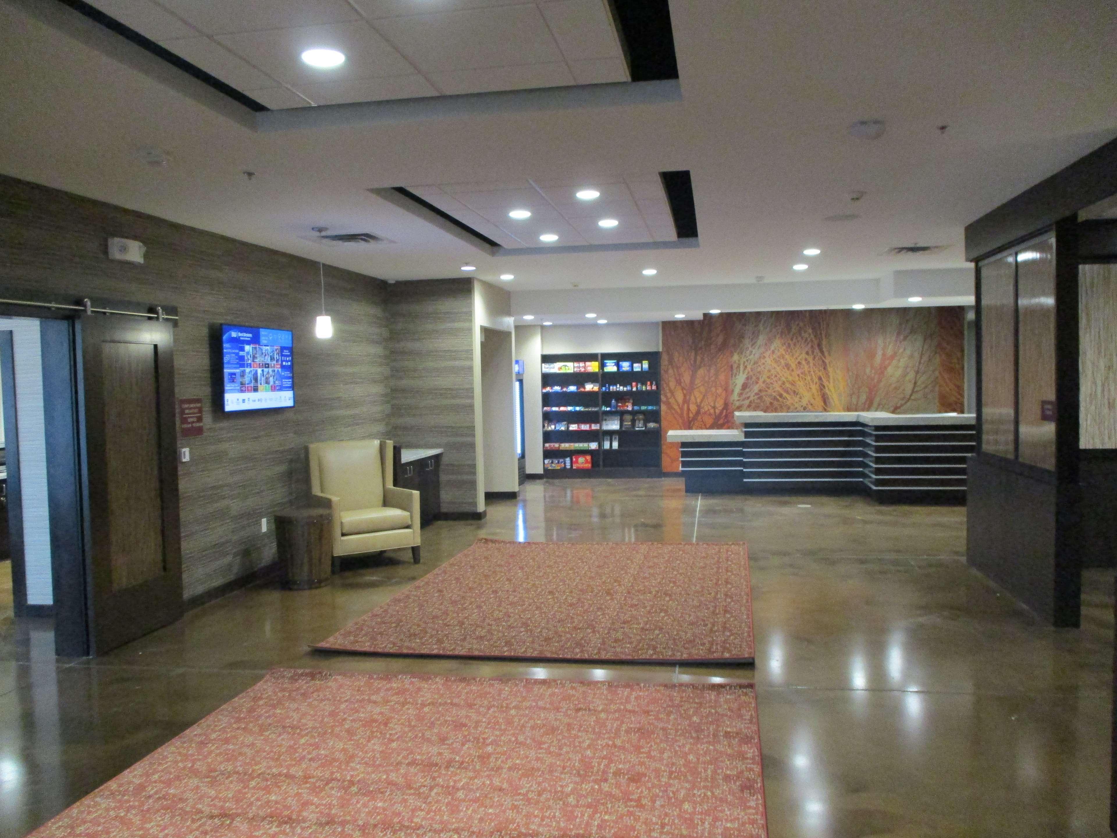 Best Western Plus Lakeview Hotel Madison Eksteriør billede