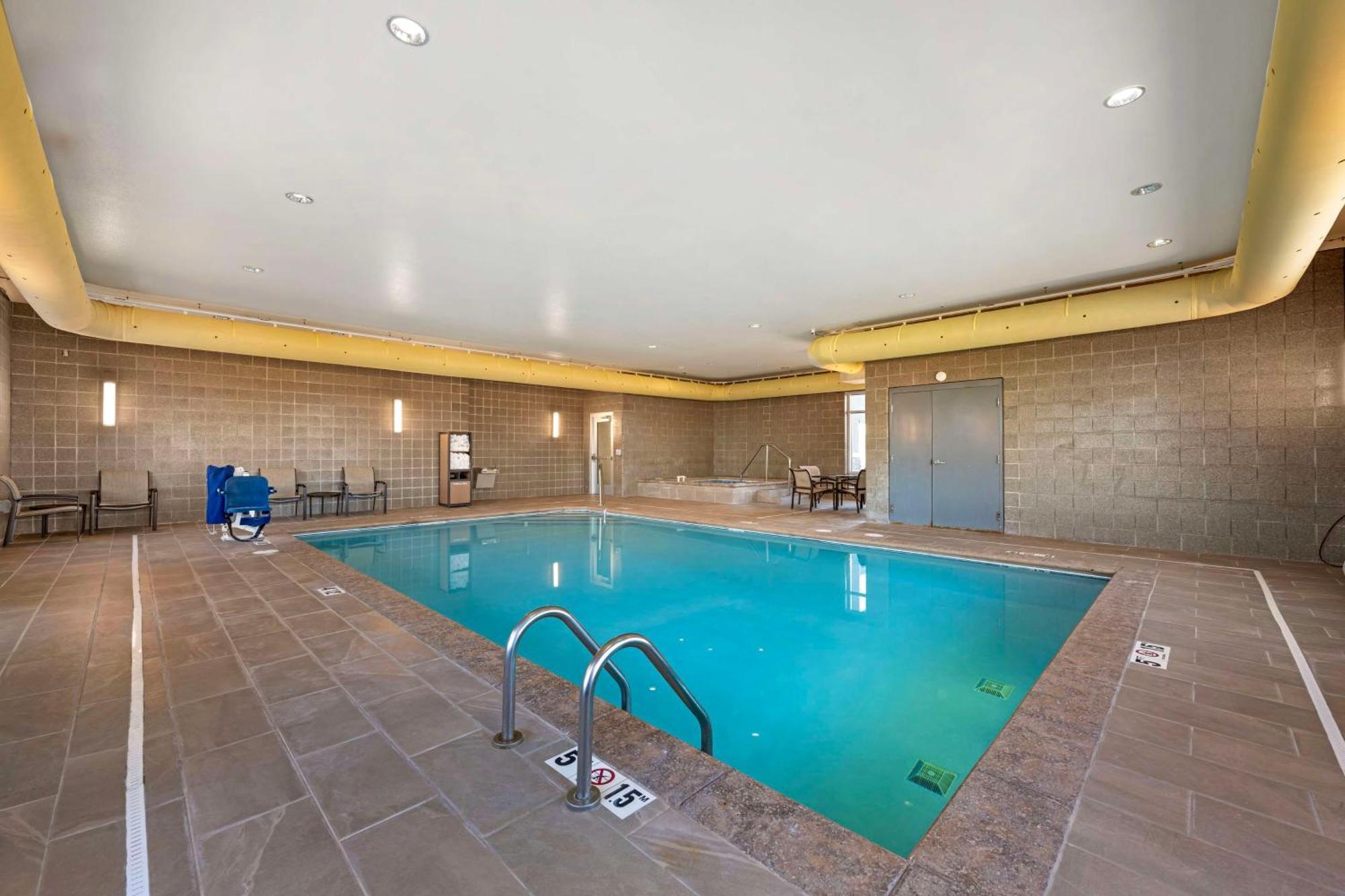 Best Western Plus Lakeview Hotel Madison Eksteriør billede