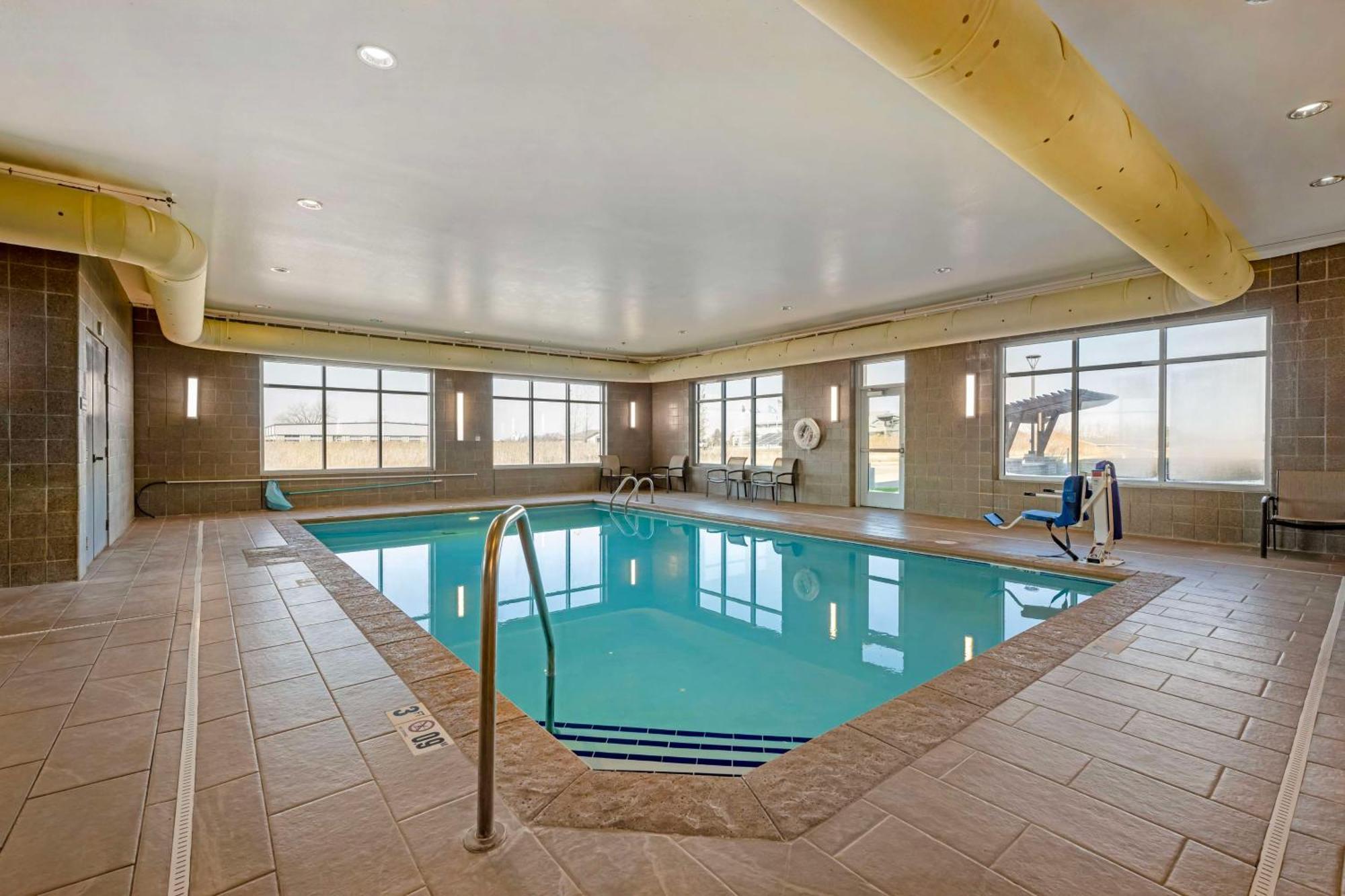 Best Western Plus Lakeview Hotel Madison Eksteriør billede